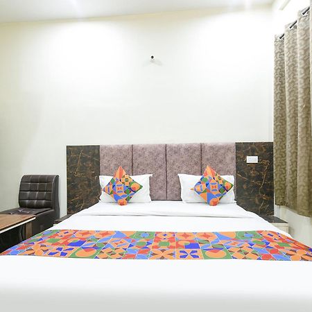 Fabexpress Galaxy Hotel Nayagaon Eksteriør billede